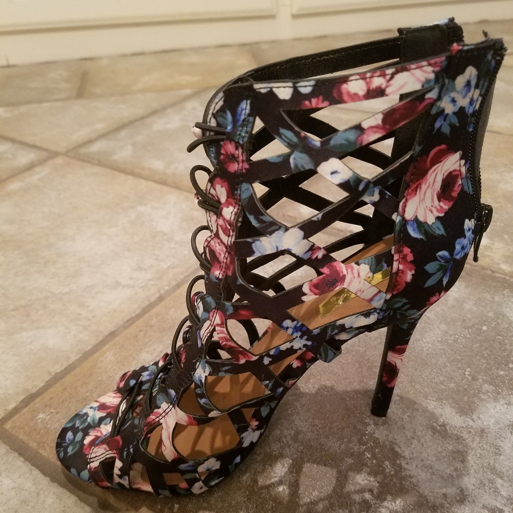 Charlotte Russe size 8.5 heels